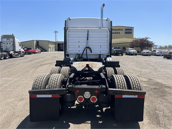 2019 FREIGHTLINER CASCADIA 126 - Jim’s Pacific