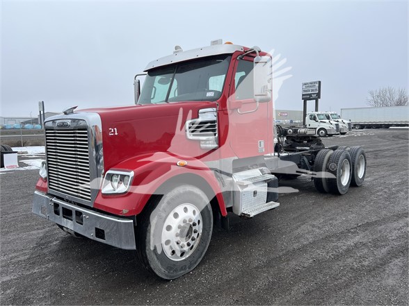 2016 FREIGHTLINER 122SD - Jim’s Pacific